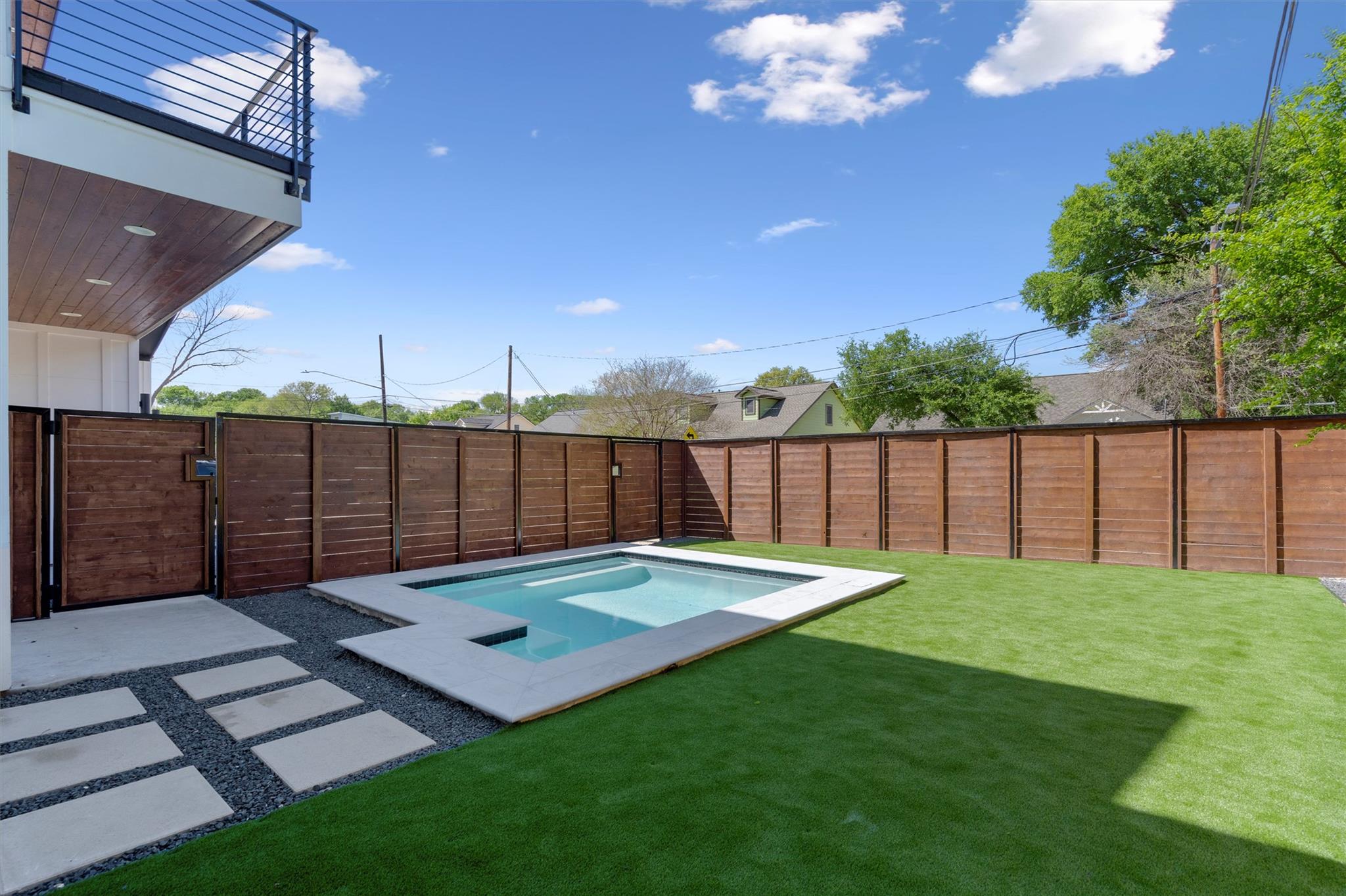 3919 E 16th Street Austin TX 78721