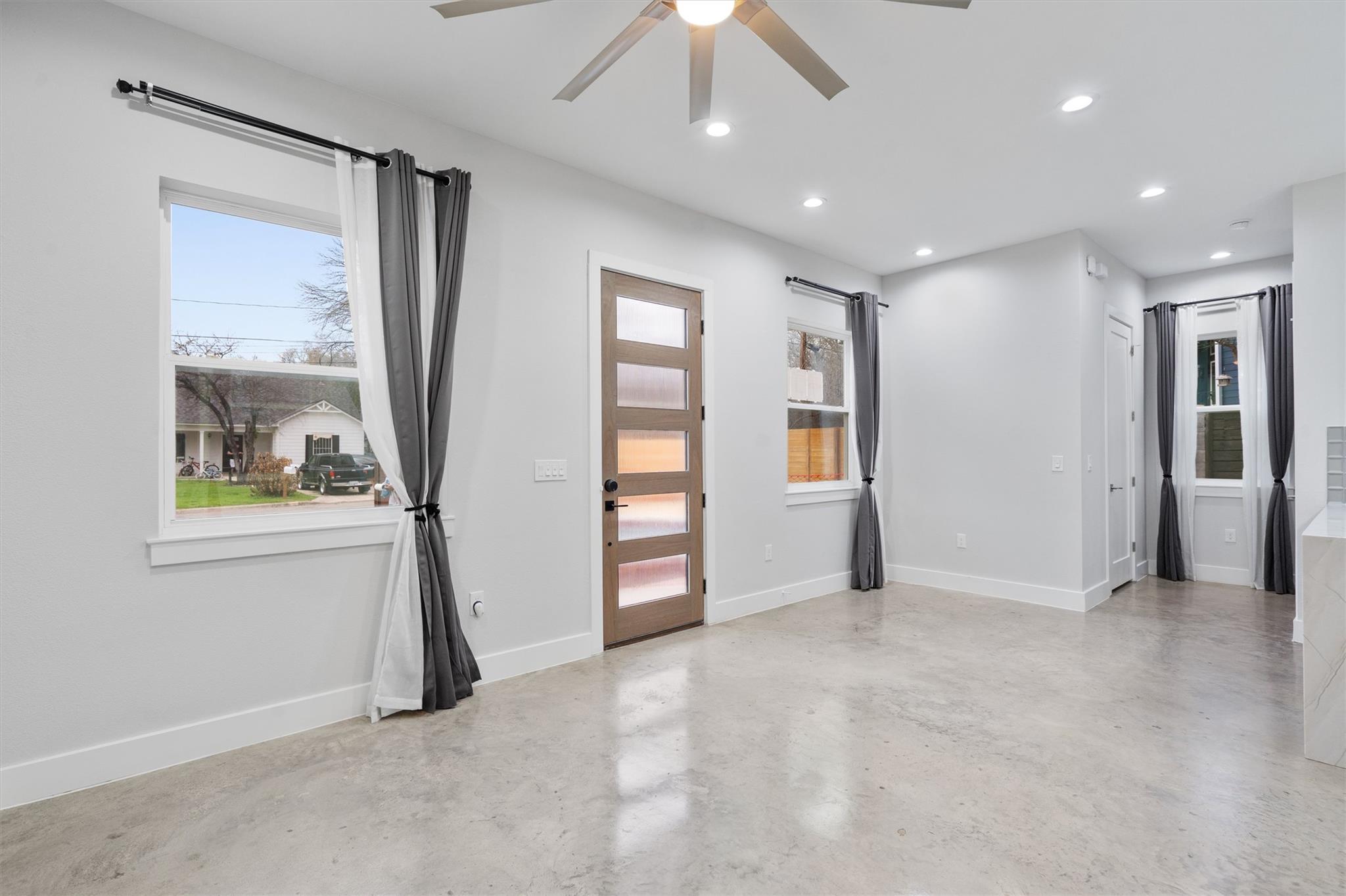 3919 E 16th Street Austin TX 78721