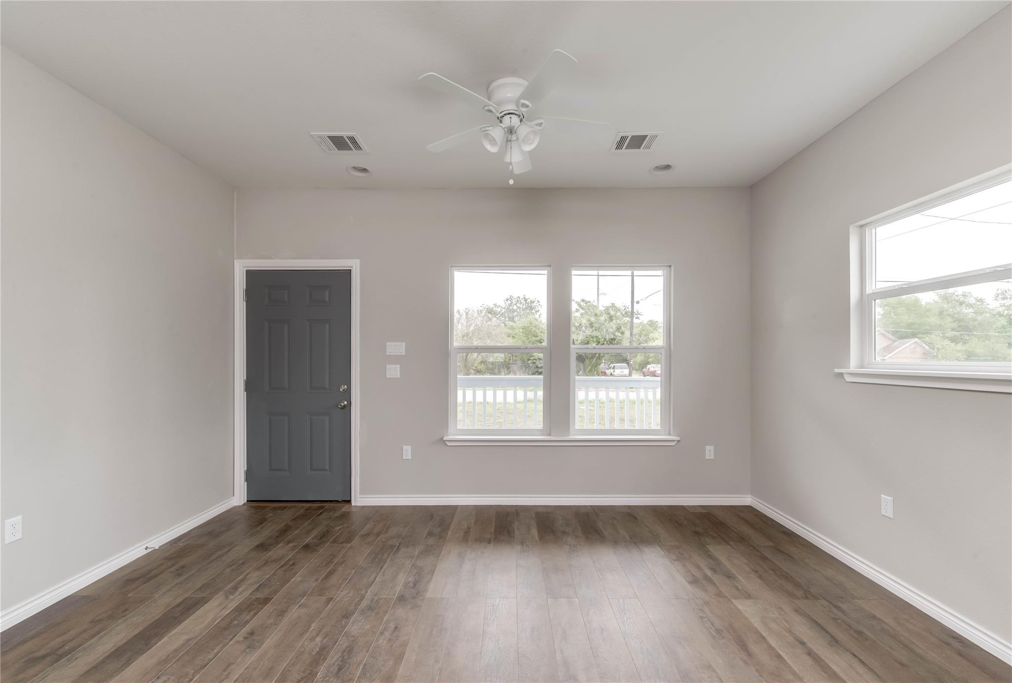 412 Booth Street Taylor TX 76574