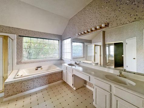 6204 Old Harbor Lane Austin TX 78739