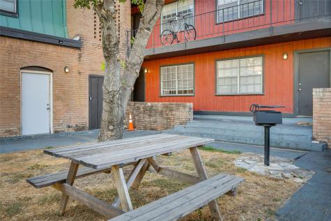 307 E 31 Street Austin TX 78705