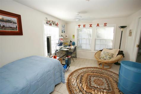 1020 Ellingson Lane Austin TX 78751