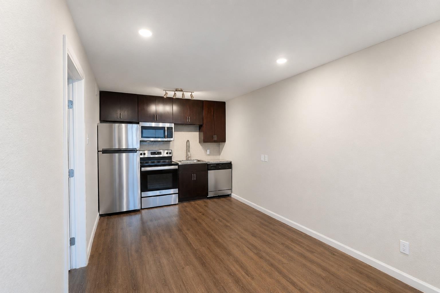 8214 N Interstate 35 Svrd Sb Highway Austin TX 78753