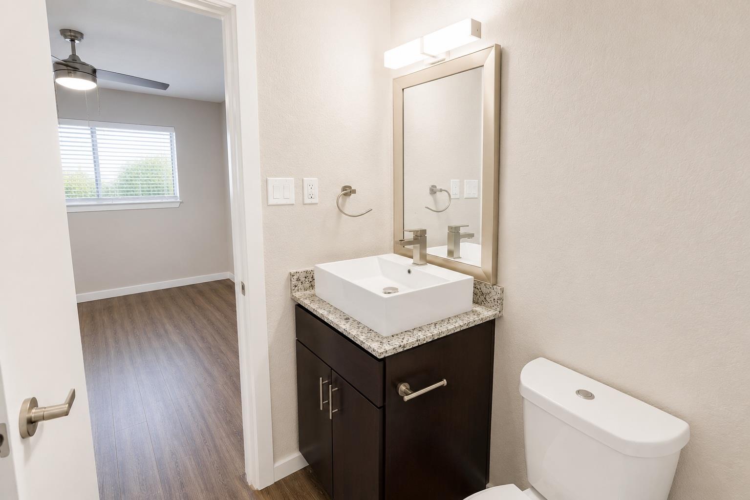 8214 N Interstate 35 Svrd Sb Highway Austin TX 78753