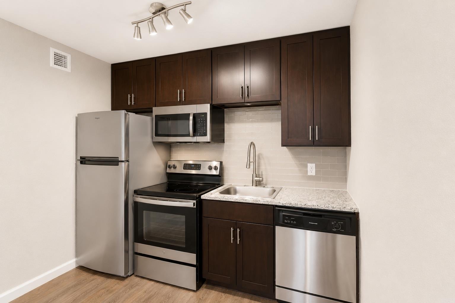 8214 N Interstate 35 Svrd Sb Highway Austin TX 78753