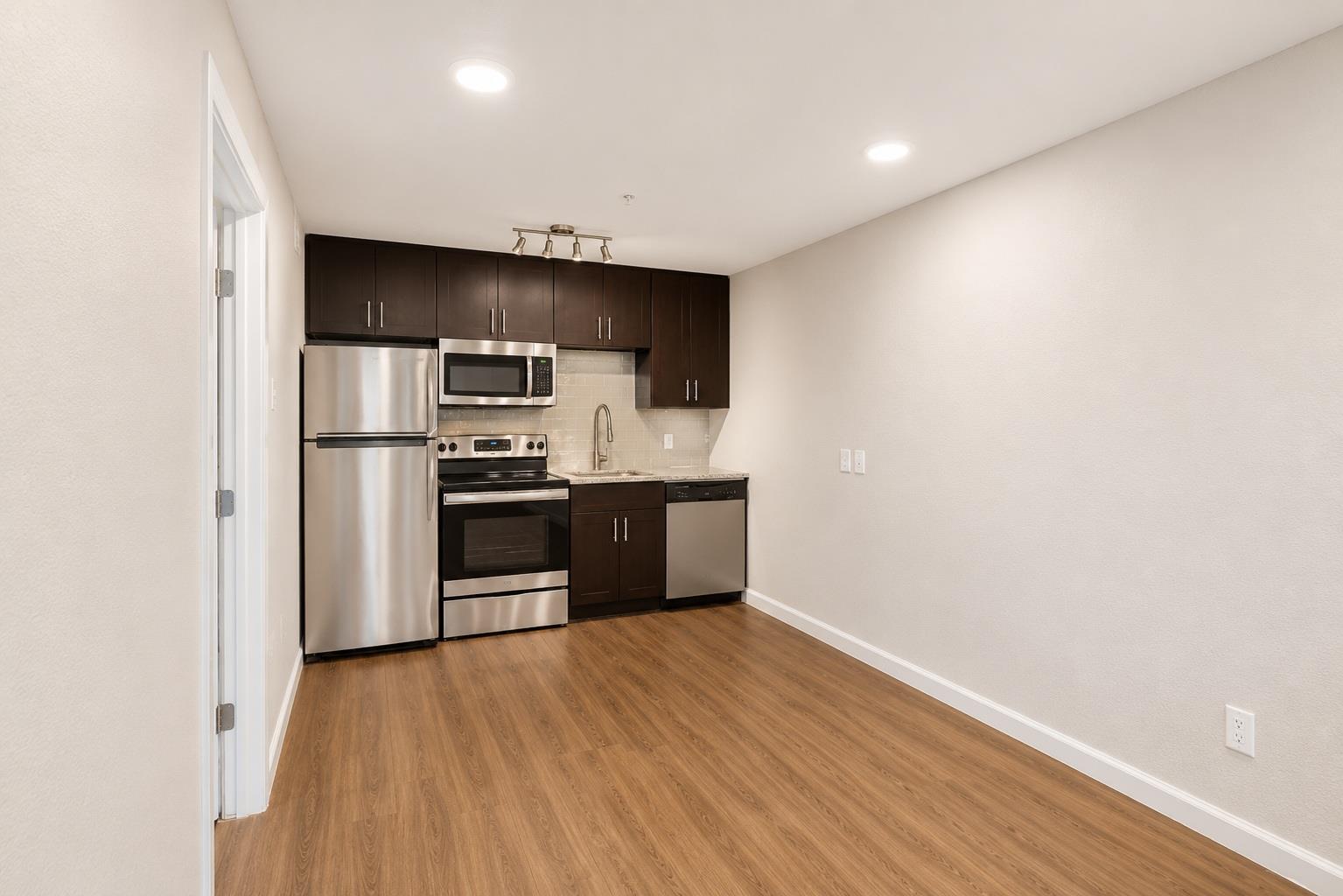 8214 N Interstate 35 Svrd Sb Highway Austin TX 78753