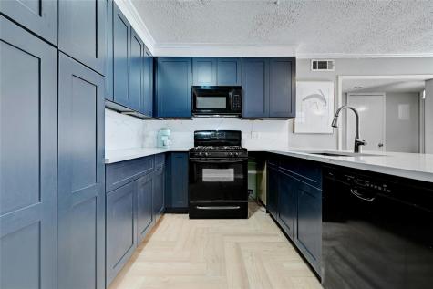 1304 Summit Street Austin TX 78741