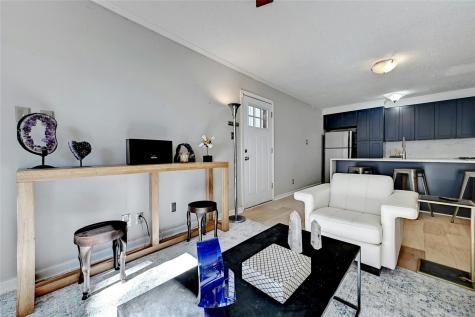 1304 Summit Street Austin TX 78741