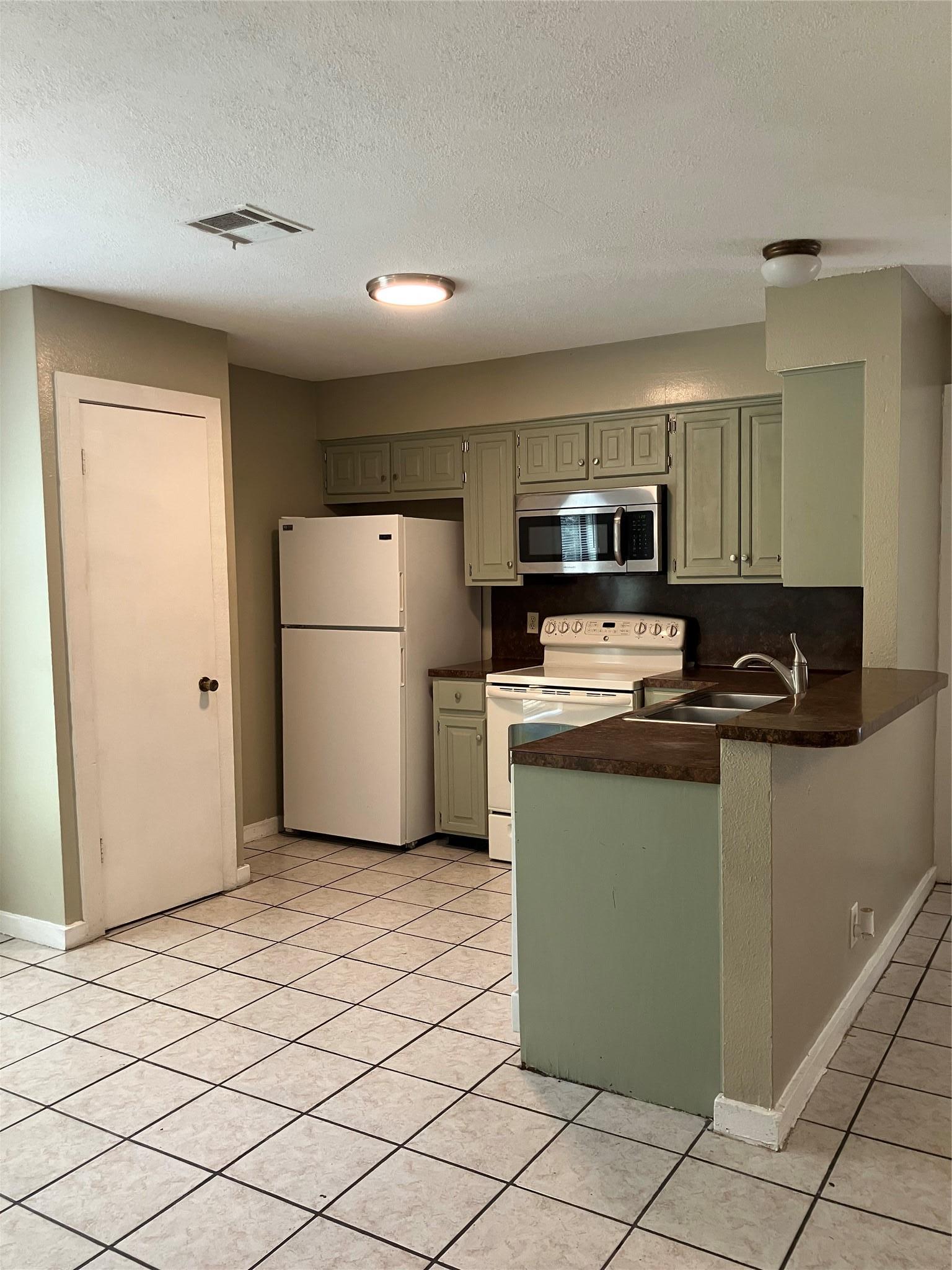 20700-B Bonanza Street Lago Vista TX 78645