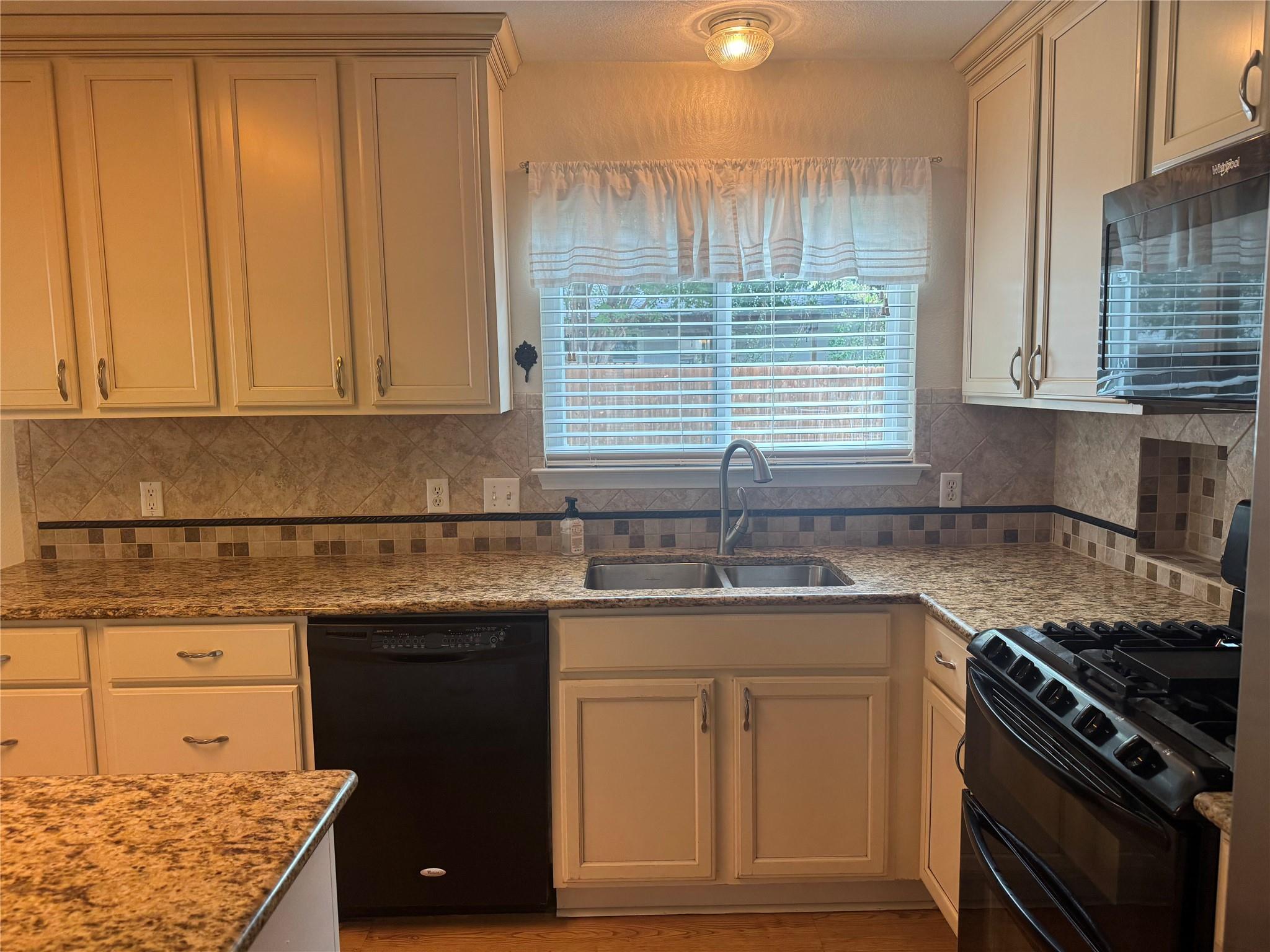 3816 Eagles Nest Street Round Rock TX 78665