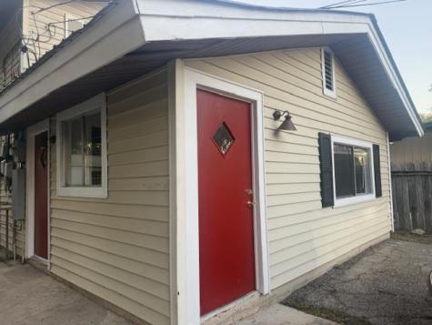 417 S Commerce Street Lockhart TX 78644