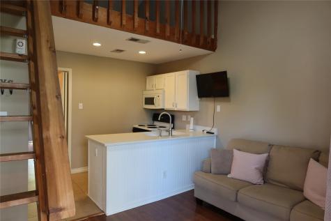 2210 Pearl Street Austin TX 78705