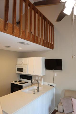 2210 Pearl Street Austin TX 78705