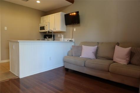 2210 Pearl Street Austin TX 78705