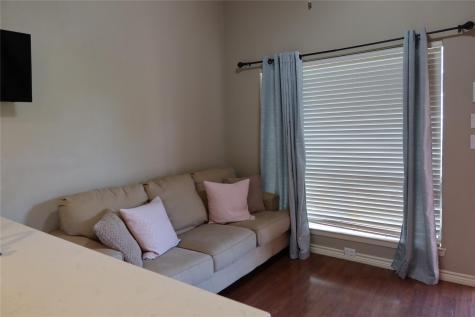 2210 Pearl Street Austin TX 78705