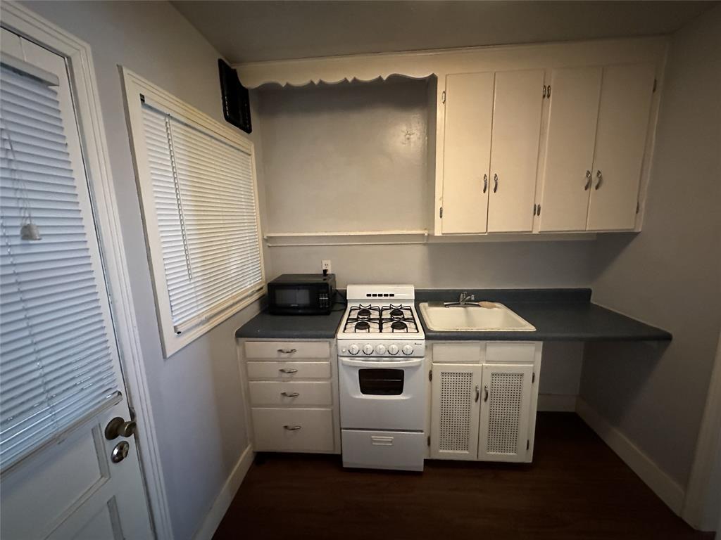 1009 W 25th Street Austin TX 78705