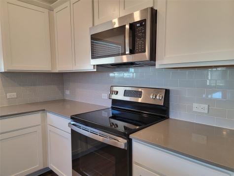 105 Ulmus Street Hutto TX 78634