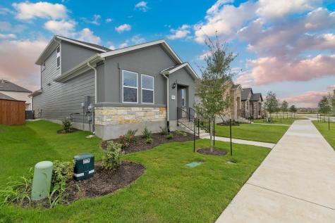 204 Flowers Avenue Hutto TX 78634