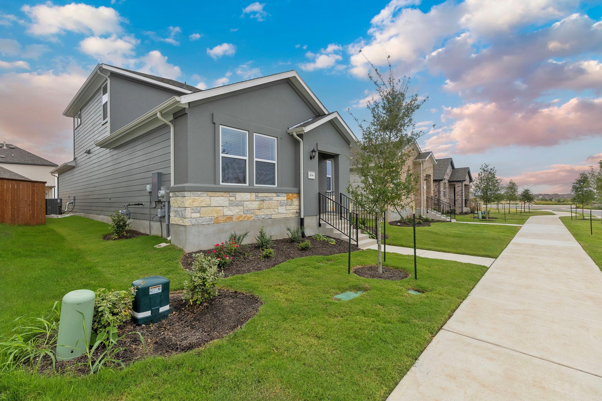 204 Flowers Avenue Hutto TX 78634