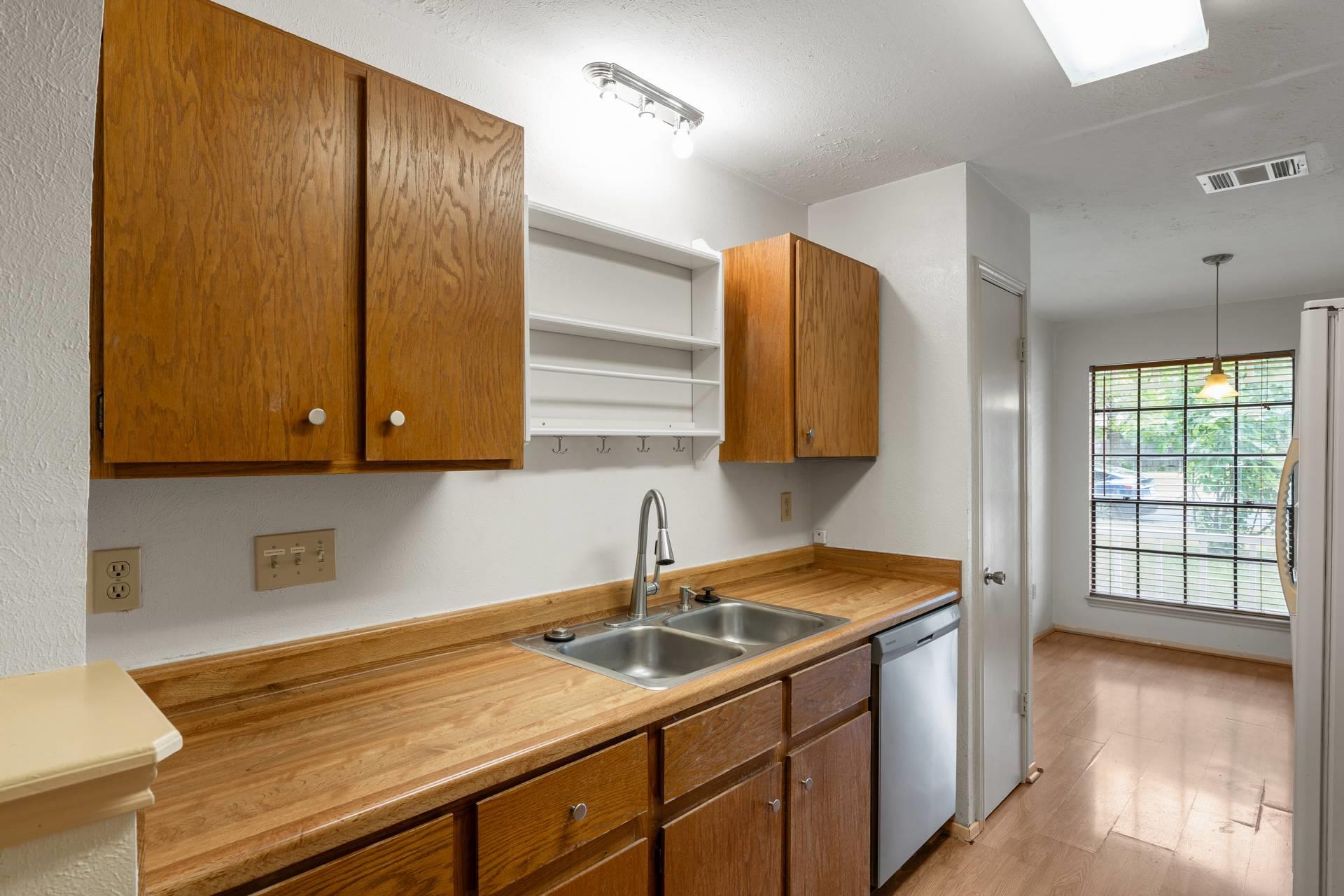 1716 Morning Quail Drive Austin TX 78758