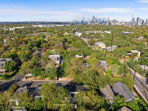 1003 Juanita Street Austin TX 78704