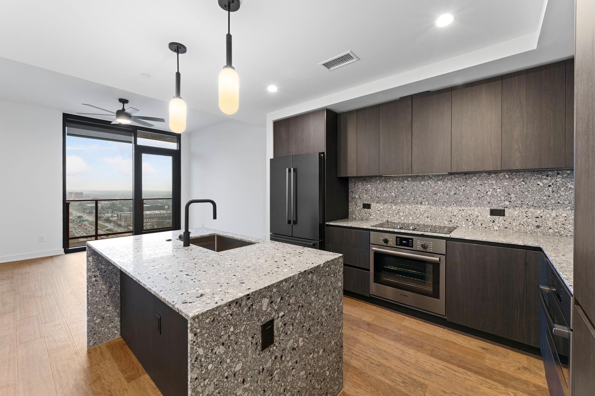 84 East Avenue Austin TX 78701