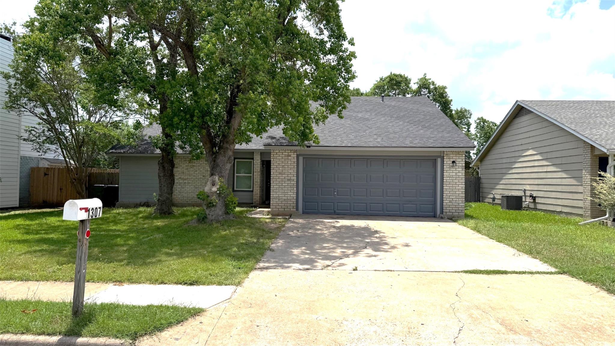 1307 Wroxton Way Round Rock TX 78664