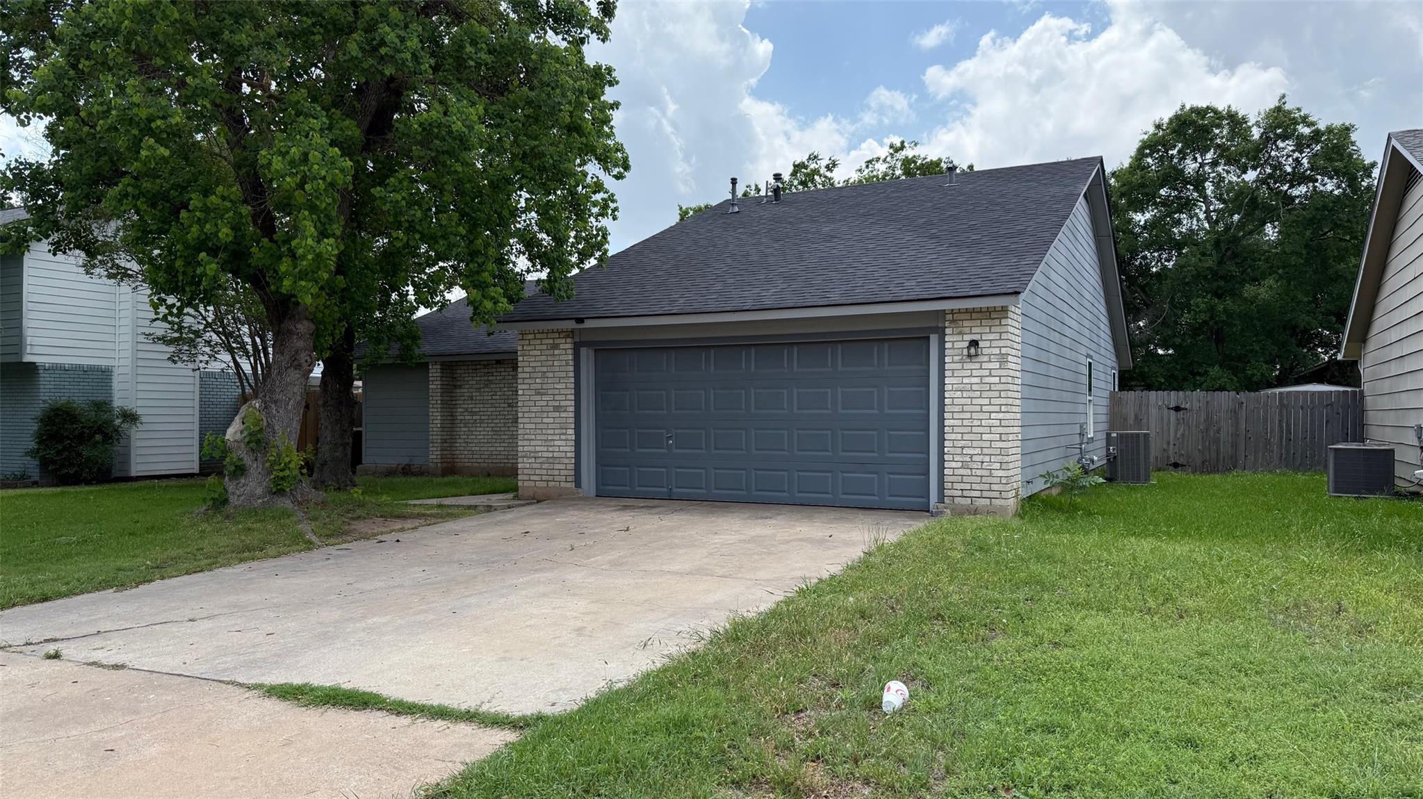 1307 Wroxton Way Round Rock TX 78664
