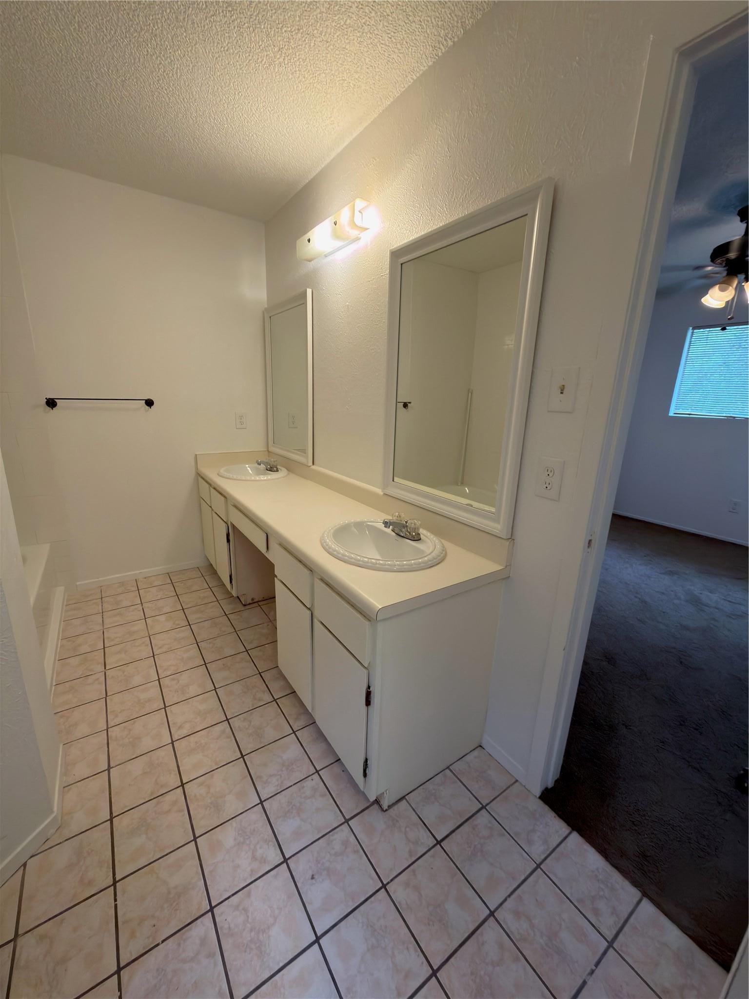 5601 Porsche Lane Austin TX 78749