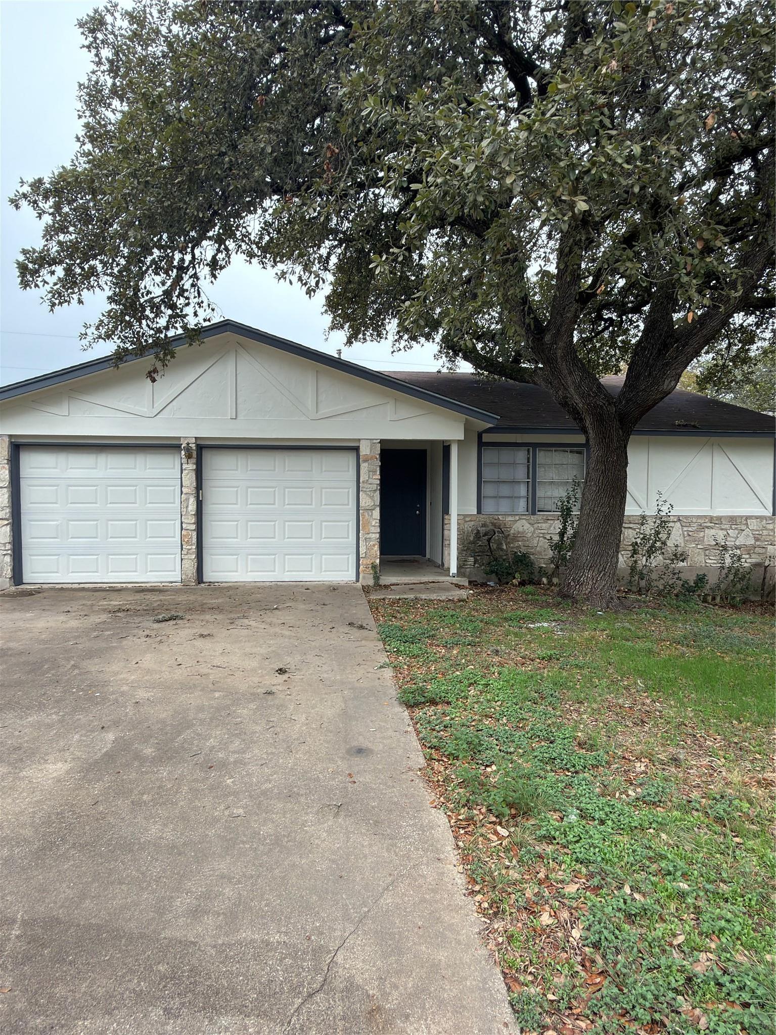 5601 Porsche Lane Austin TX 78749