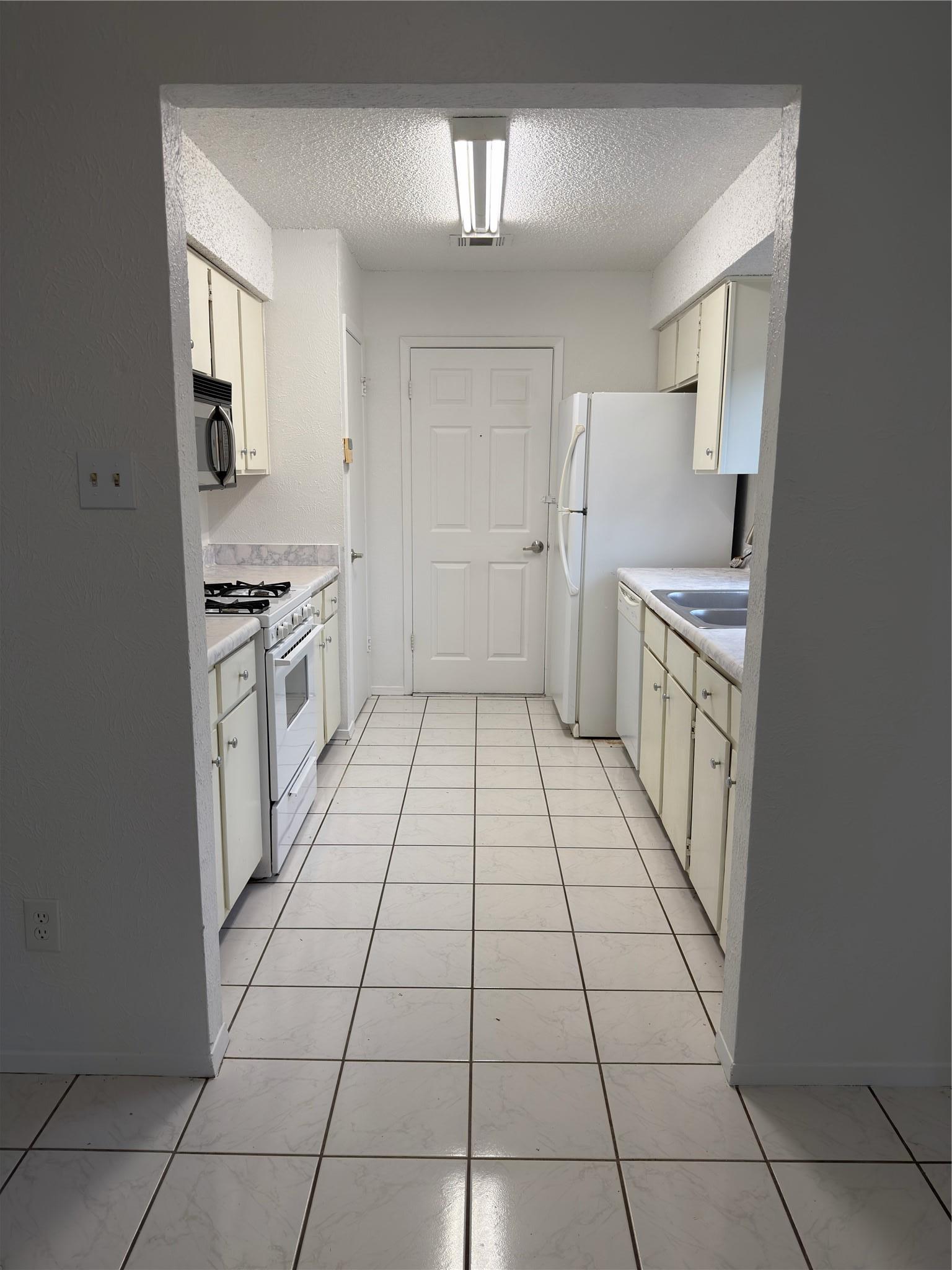 5601 Porsche Lane Austin TX 78749