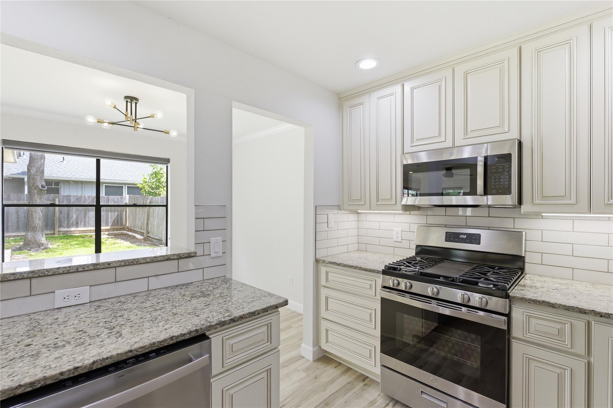 2326 Dowd Lane Austin TX 78728