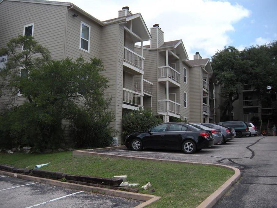 114 E 31st Street Austin TX 78705