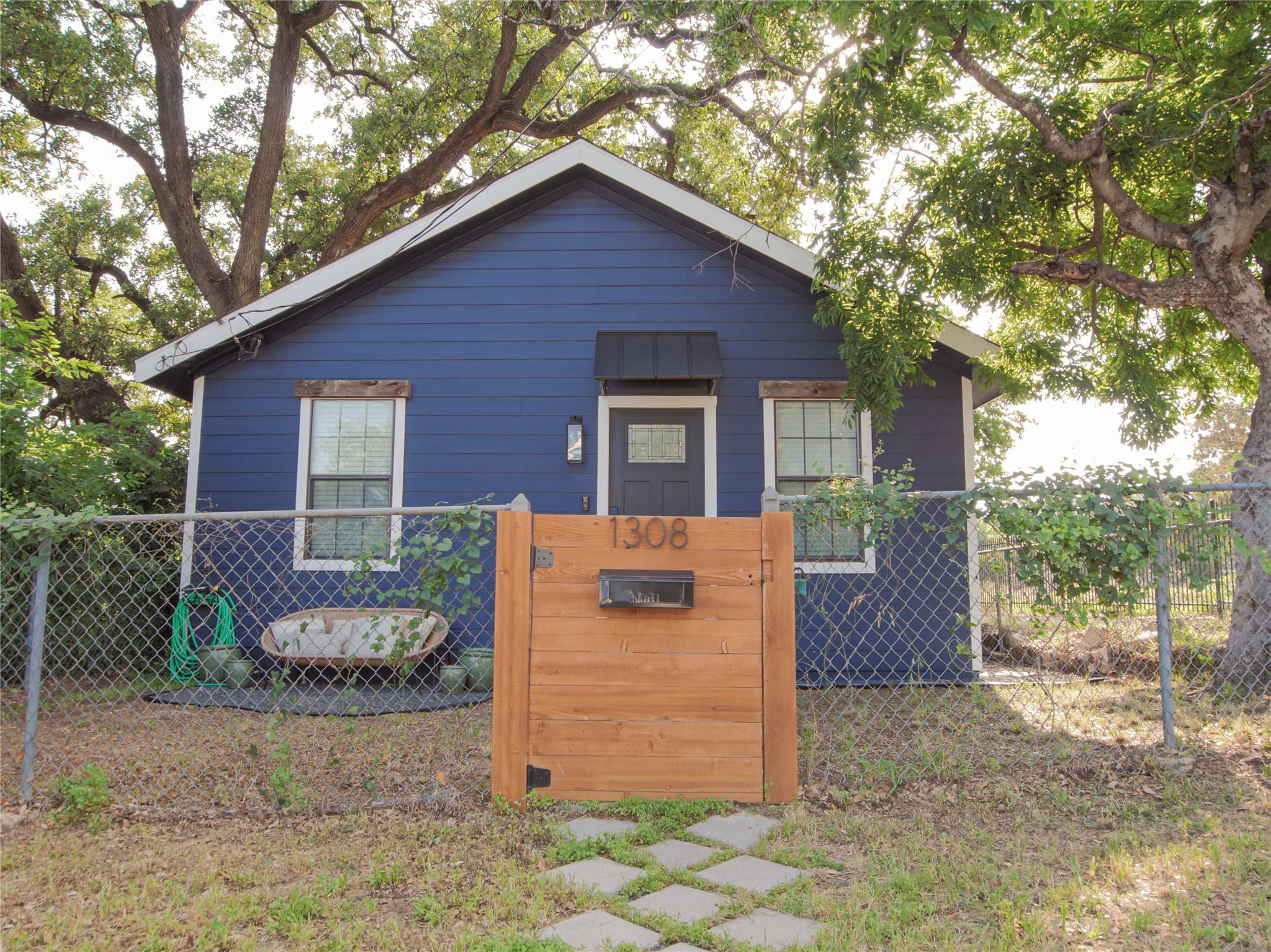1308 San Bernard Street Austin TX 78702