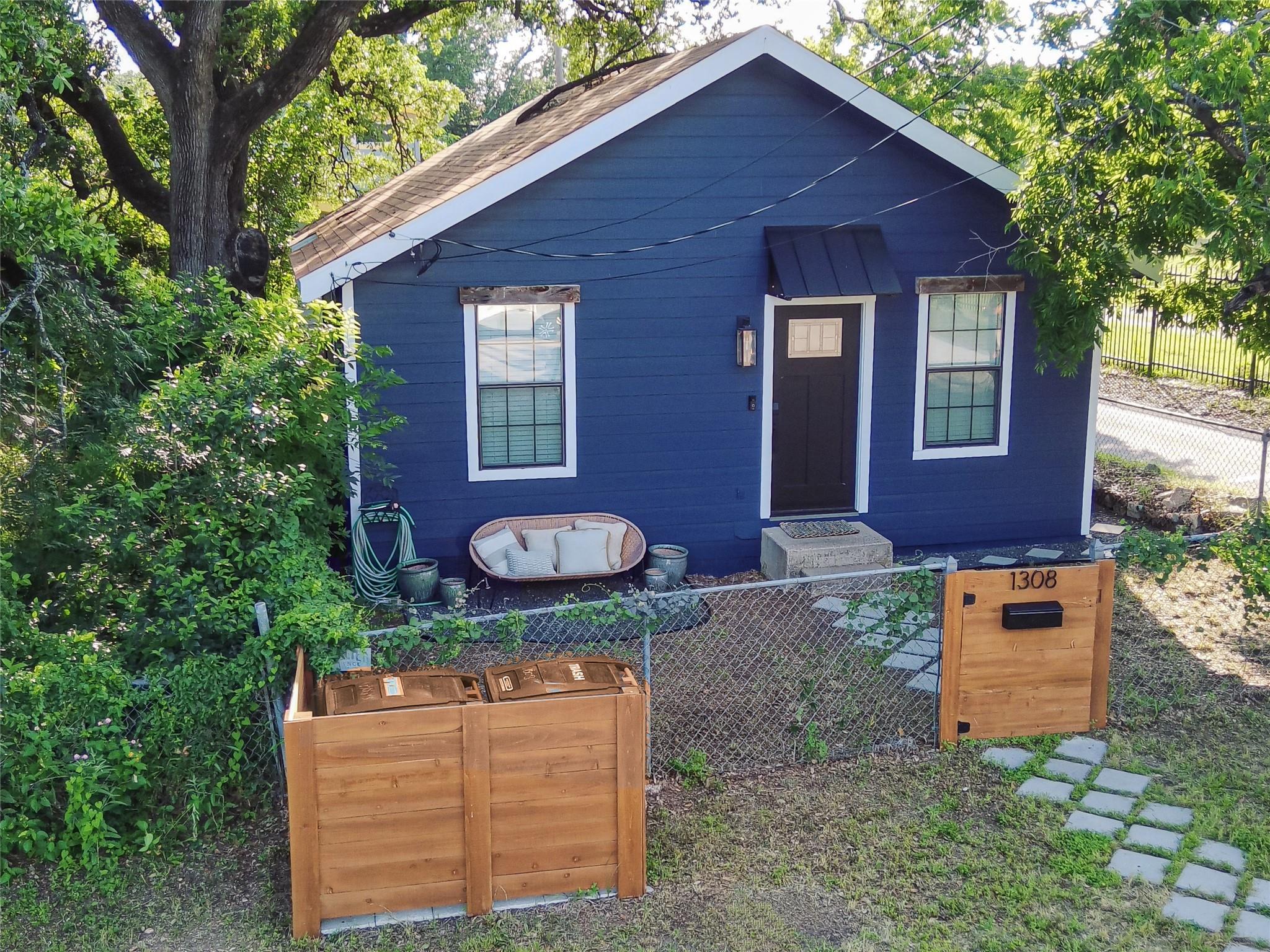 1308 San Bernard Street Austin TX 78702