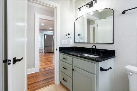 329 Flores Street Lockhart TX 78644