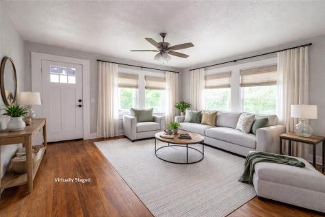 329 Flores Street Lockhart TX 78644