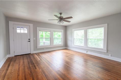 329 Flores Street Lockhart TX 78644