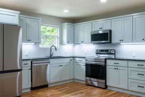 329 Flores Street Lockhart TX 78644