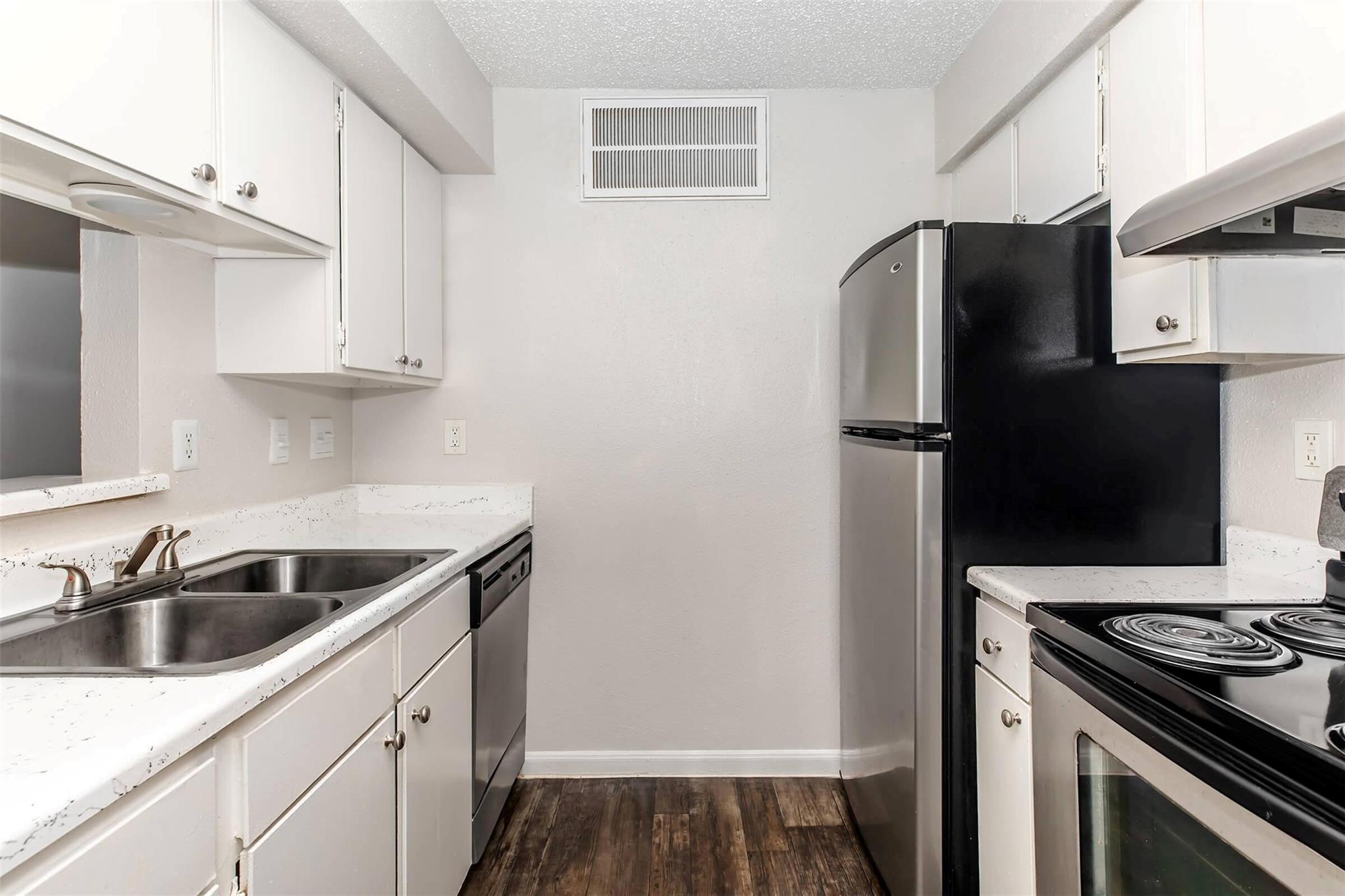 10402 Sandpiper Drive Houston TX 77096