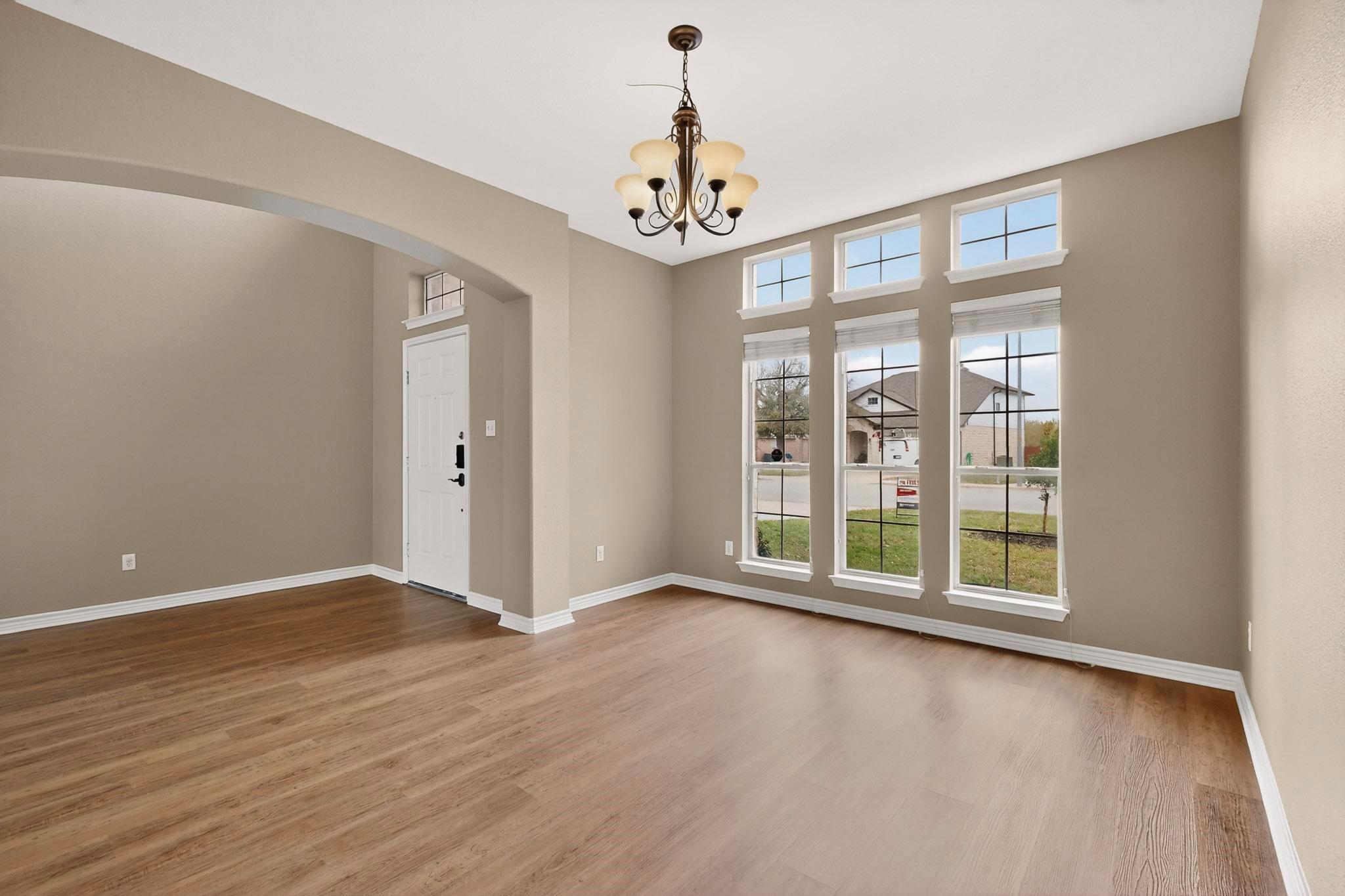 322 Lone Star Boulevard Hutto TX 78634