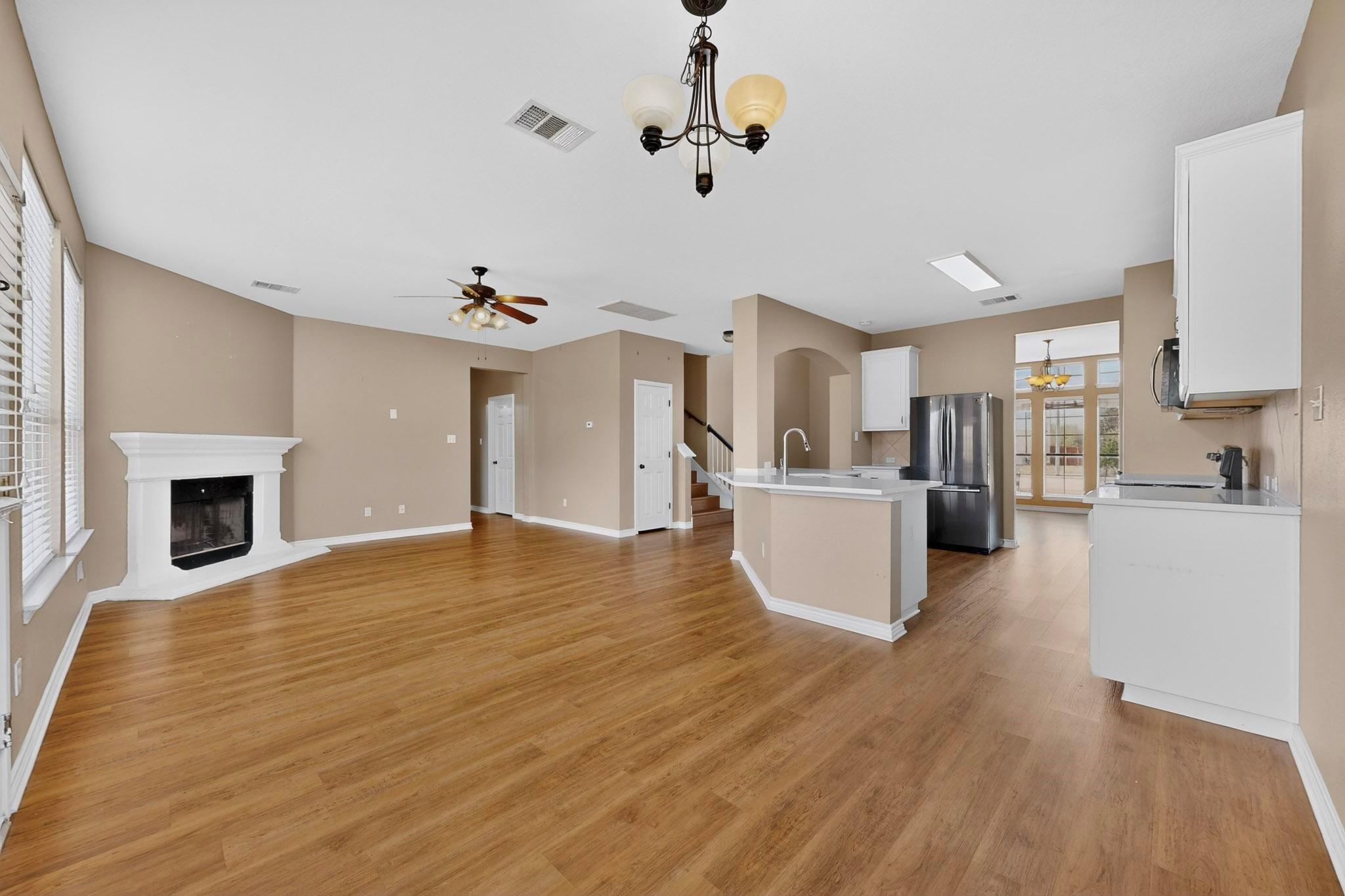 322 Lone Star Boulevard Hutto TX 78634