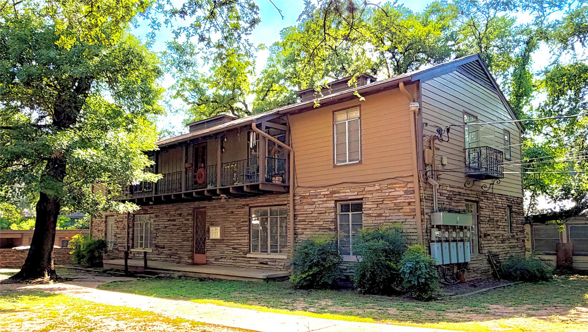 2511 Enfield Road Austin TX 78703