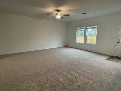 7501 Poppy Petal Loop Del Valle TX 78617