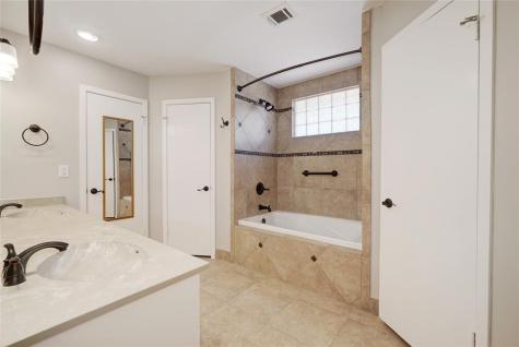11428 Bristle Oak Trail Austin TX 78750