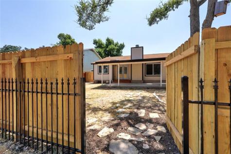 11428 Bristle Oak Trail Austin TX 78750