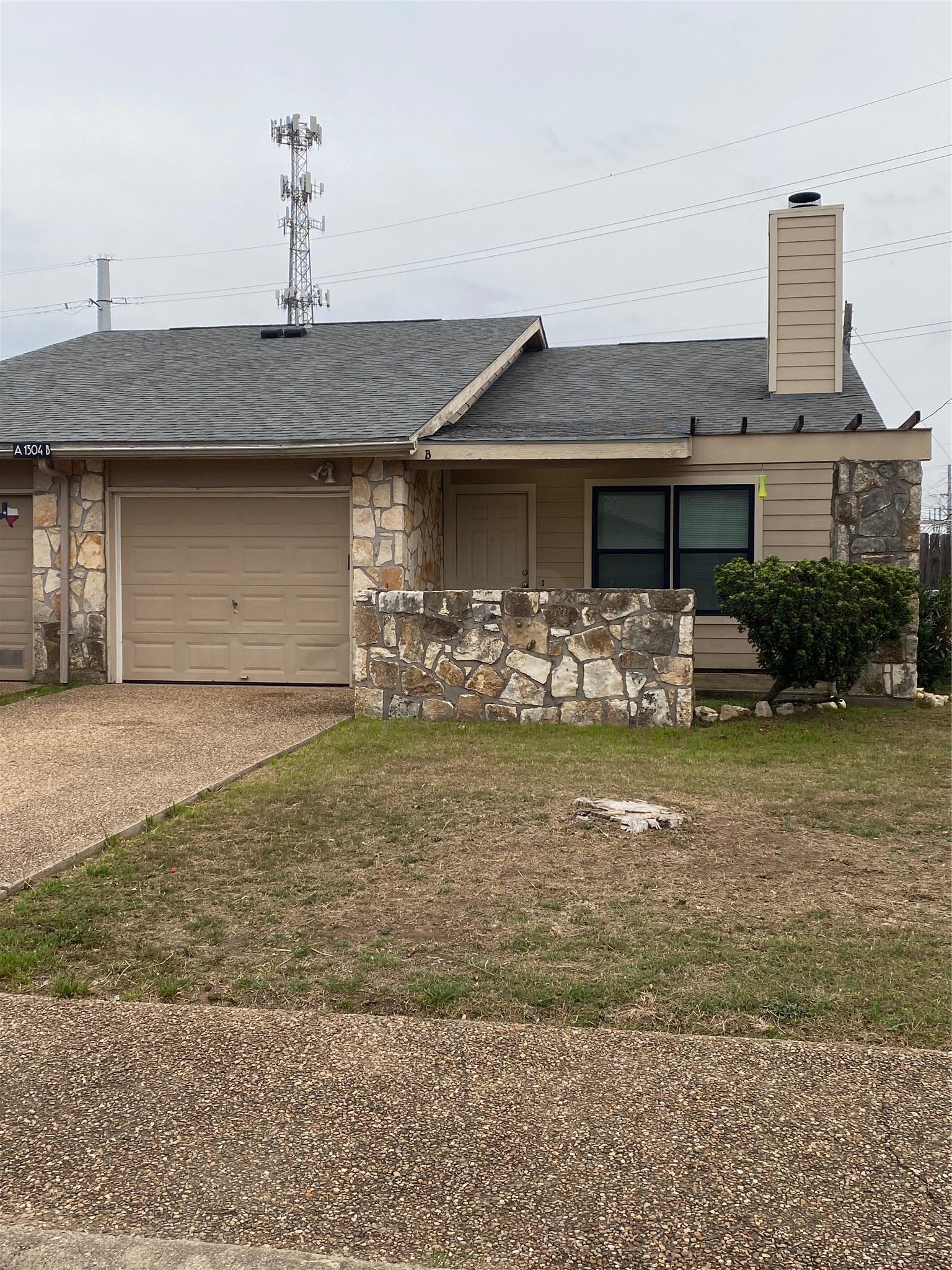 1304-B Conway Drive San Marcos TX 78666