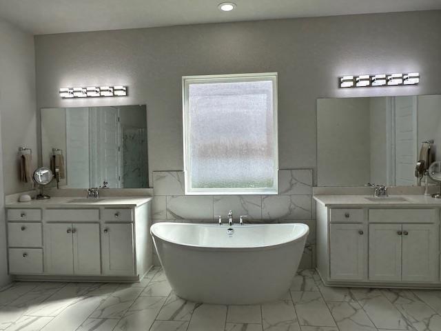 900 Elenora Drive Leander TX 78641