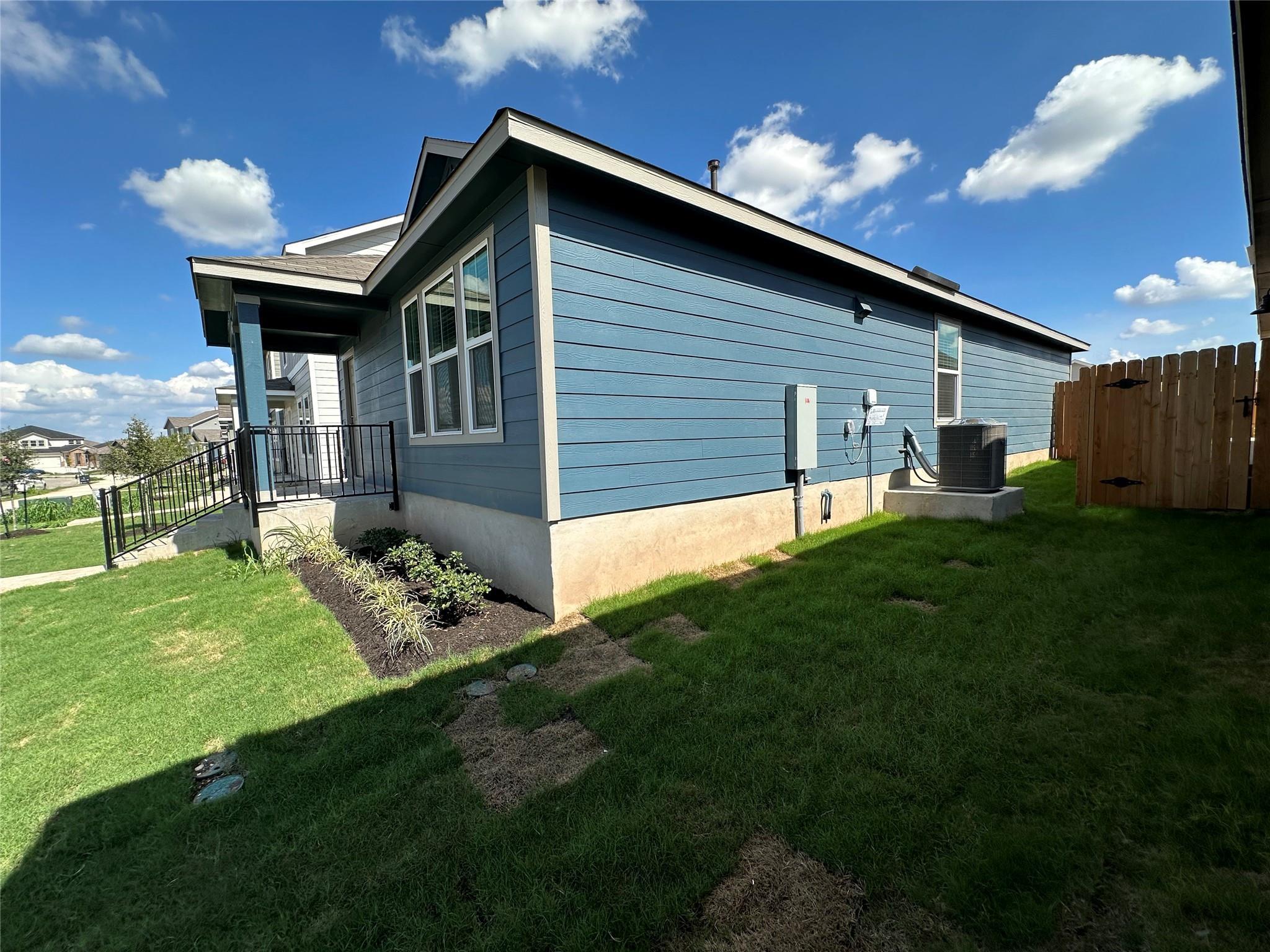 233 Magalia Lane Kyle TX 78640