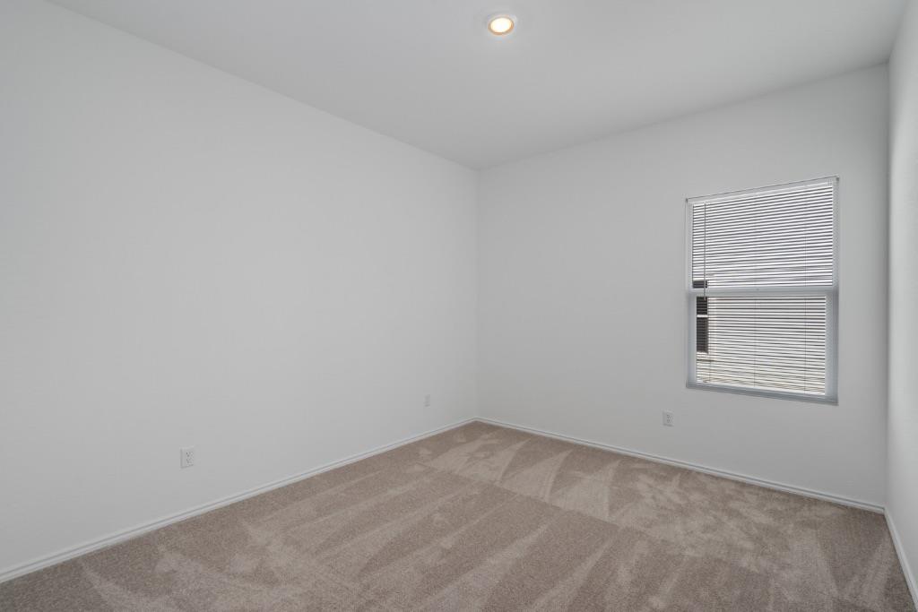 230 Gabbro Gardens Maxwell TX 78656